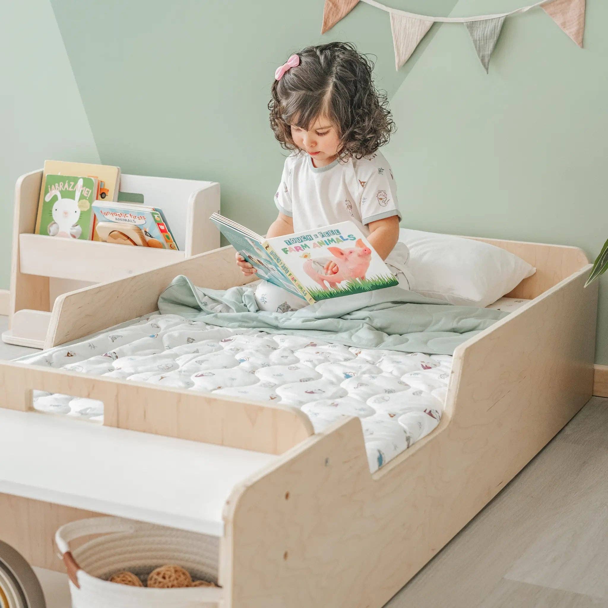 Sapiens Child - Wholesale Bed - Kids & Baby - APPLE - Montessori Floor Bed with Rails & Shelves4