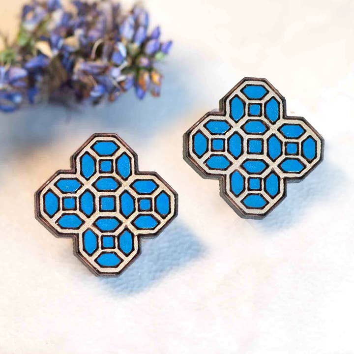 Boucles d'oreilles bleu royal à motif de pièces de fortune du Nouvel An chinois - PET15222 pour la vente par Robin Valley