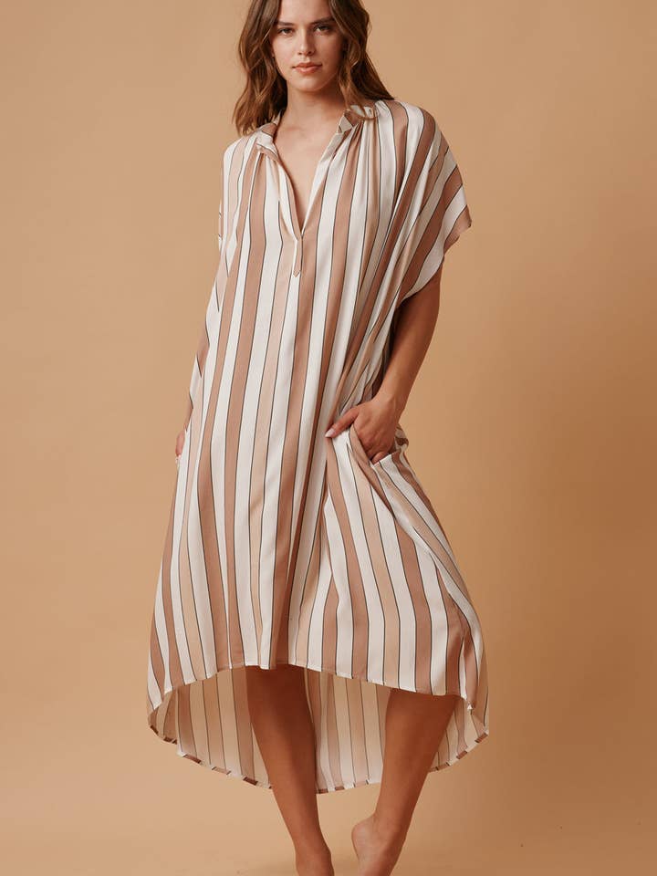 Caftan à manches courtes TUNISIA en imprimé rayé café pour la vente par 9seed