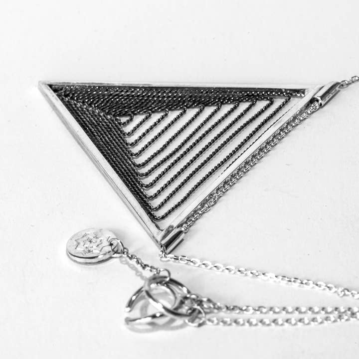 BlackMountain middelste hanger handgemaakt filigraan voor wholesale door SisKa Design