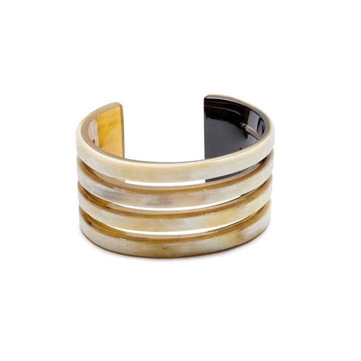 Bracciale in corno naturale bianco rigato regalo per donne. per la vendita all'ingrosso da parte di BRANCH JEWELLERY
