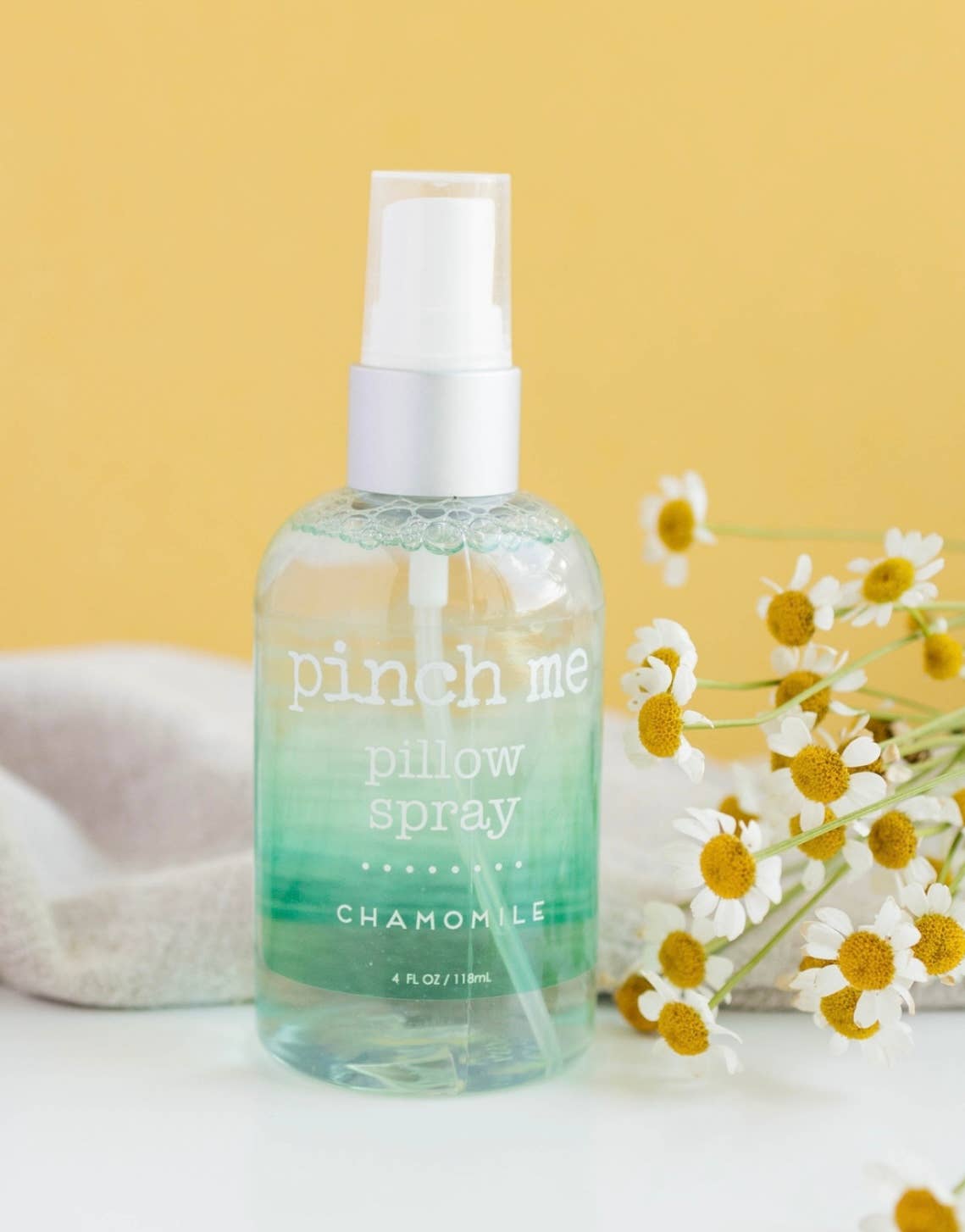 Pinch Me Therapy Dough – Spray de quarto e roupa por atacado – Camomila spray de travesseiro1
