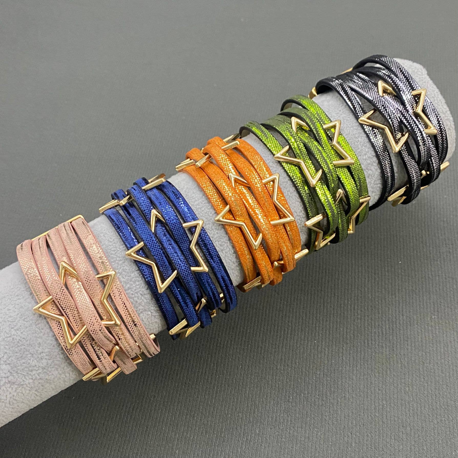 Mio Queena - Wholesale Bangle Bracelet - Triple Star Multi-Layer PU Leather Magnetic Buckle Bracelet - LB6