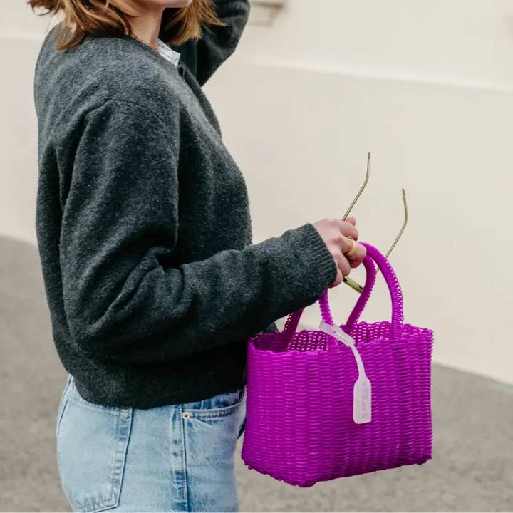 Recycled mini plastic basket in flashy purple HANDMADE for wholesale by PÜP