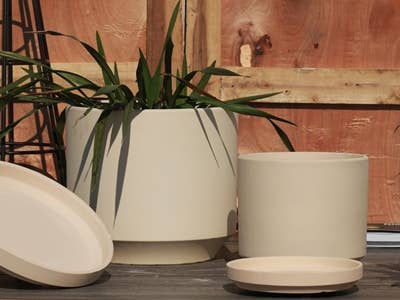 Pacific Home & Garden - Wholesale Planter Box - Mid Modern Ivory Clay Planter With Detached Saucer0