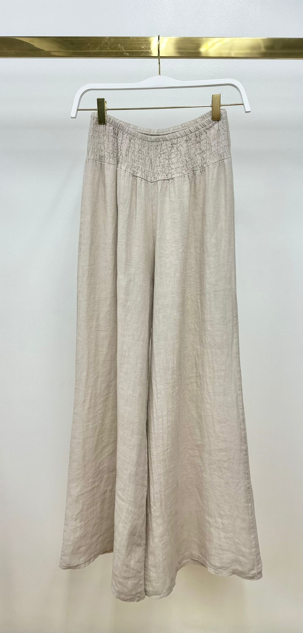 MILIO MILANO – Großhandel Hose – Damen – SOLIDE LEINENHOSE MIT GESMOKTEM BUND (255004-LINENPANTS)6