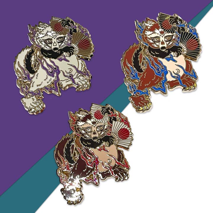 Tanuki • Pin's Yokai japonais Danse des fans de raton laveur pour la vente par Shishido Creative