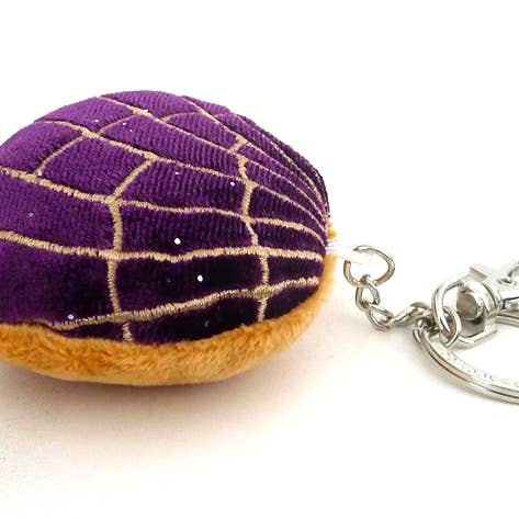 Xochico - Wholesale Keychain – Women's - "Selena" Plush Concha Key Chain1