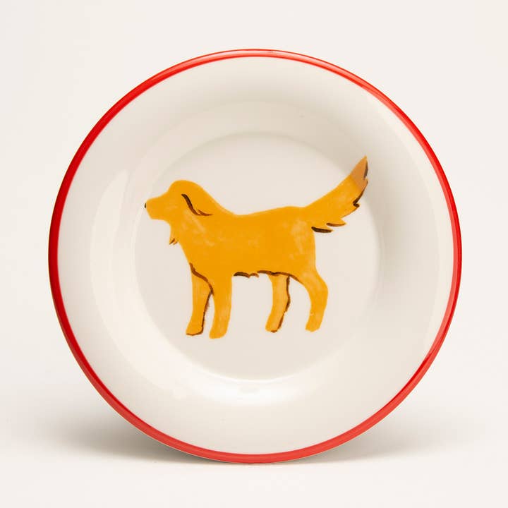 Yellow Dog on Beach Round Plate for wholesale by Shard at Home