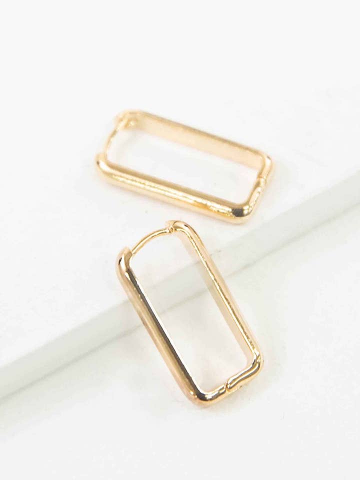 Rounded Rectangle Hoop Earrings | Gold for wholesale by Lovoda