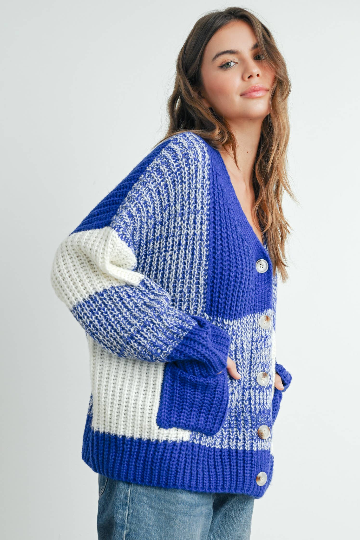 BUTTERMELON - Vendita all'ingrosso Cardigan - Donna - Cardigan oversize a quadretti con spalla scesa - BMC760716