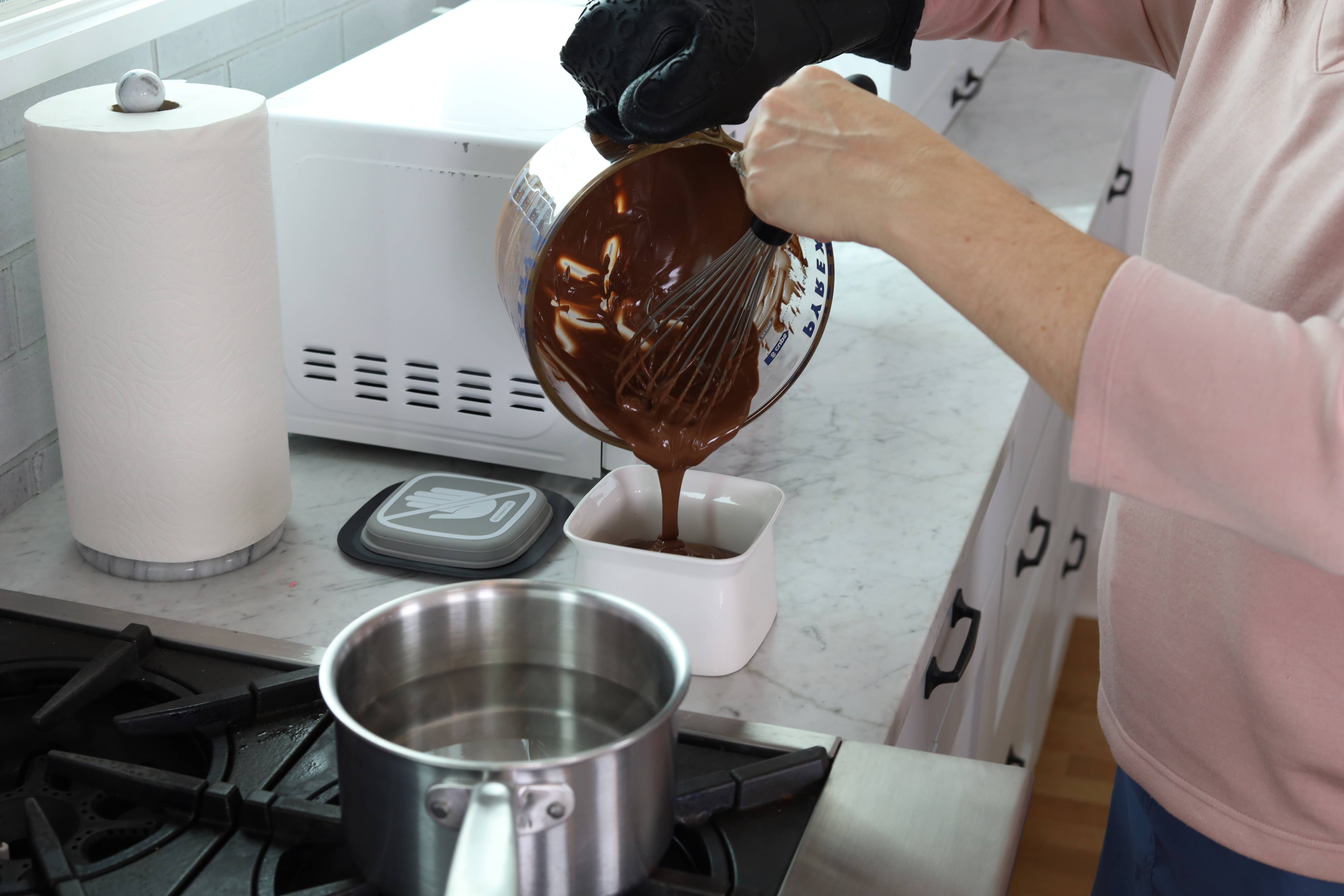 THAT Inventions - Wholesale Dip - HeatTHAT! 1-Hour Heated Tableware5