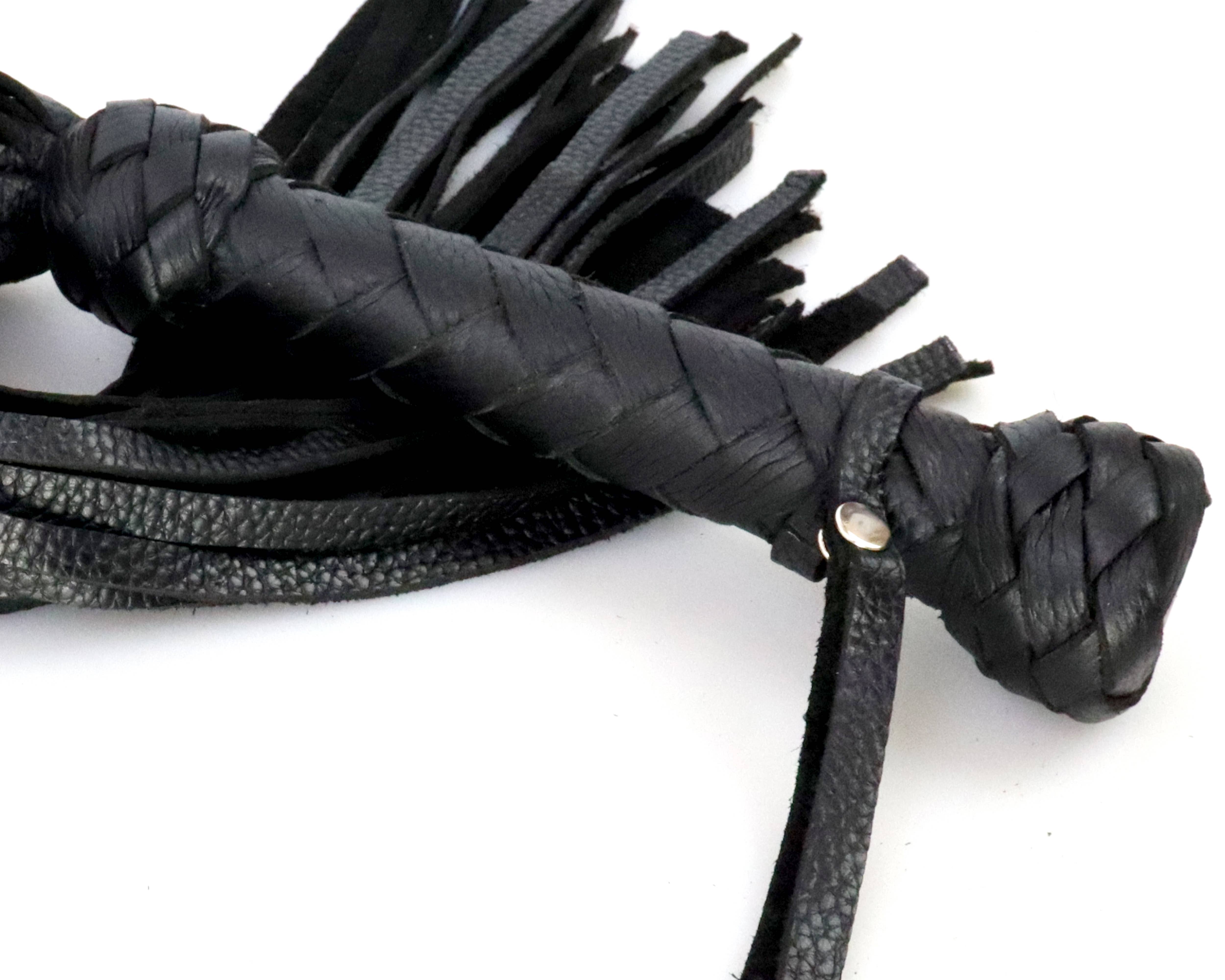 MarquisDeBliss - Wholesale Sex Toy - Bdsm Real Leather Flogger, Martinet Small Whip 19.7in2