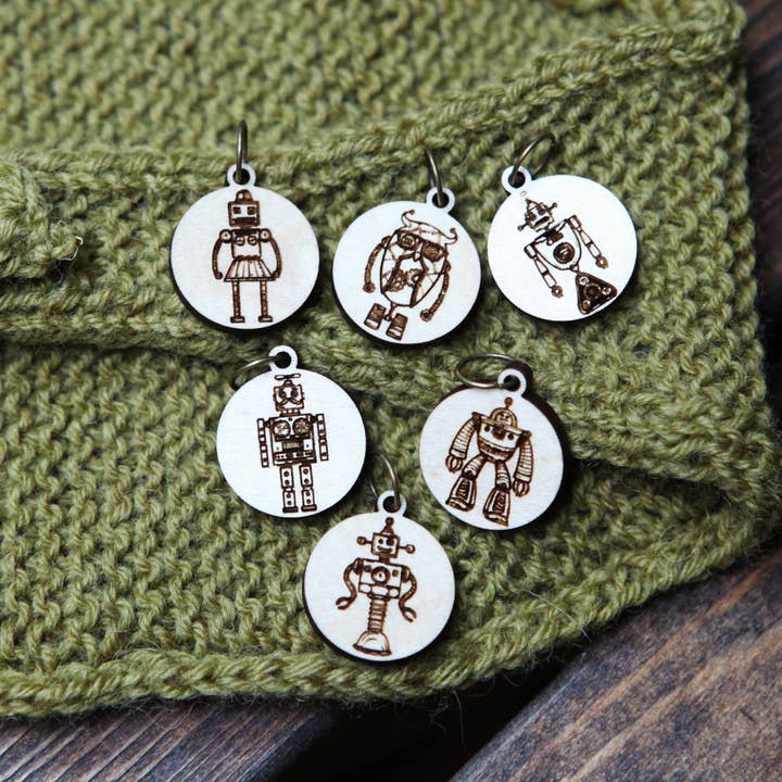 Ensemble de 6 marqueurs à mailles Robot et Steampunk en bois d'érable pour la vente par Sunrise Grove