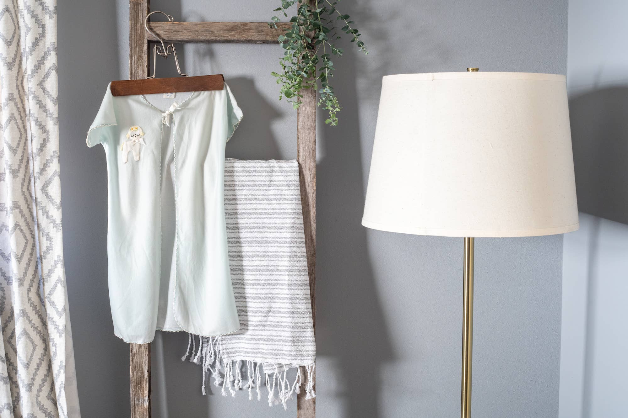 HomeRoots - Wholesale Free Standing Shelf - 6 Step Rustic Weathered Grey Wood Ladder Shelf2