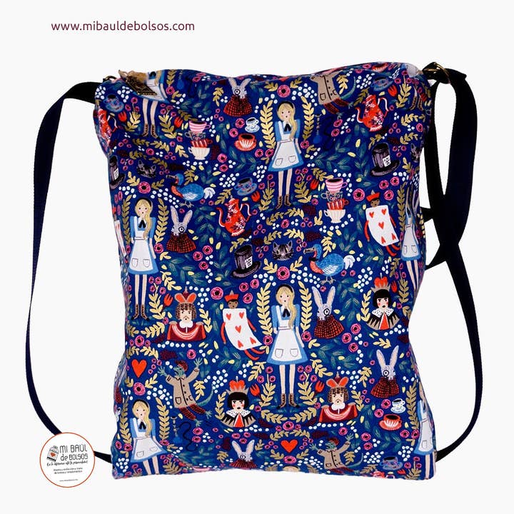 Bag – Backpack "Alice in Wonderland" (2 in 1) for wholesale by Mi Baúl de Bolsos