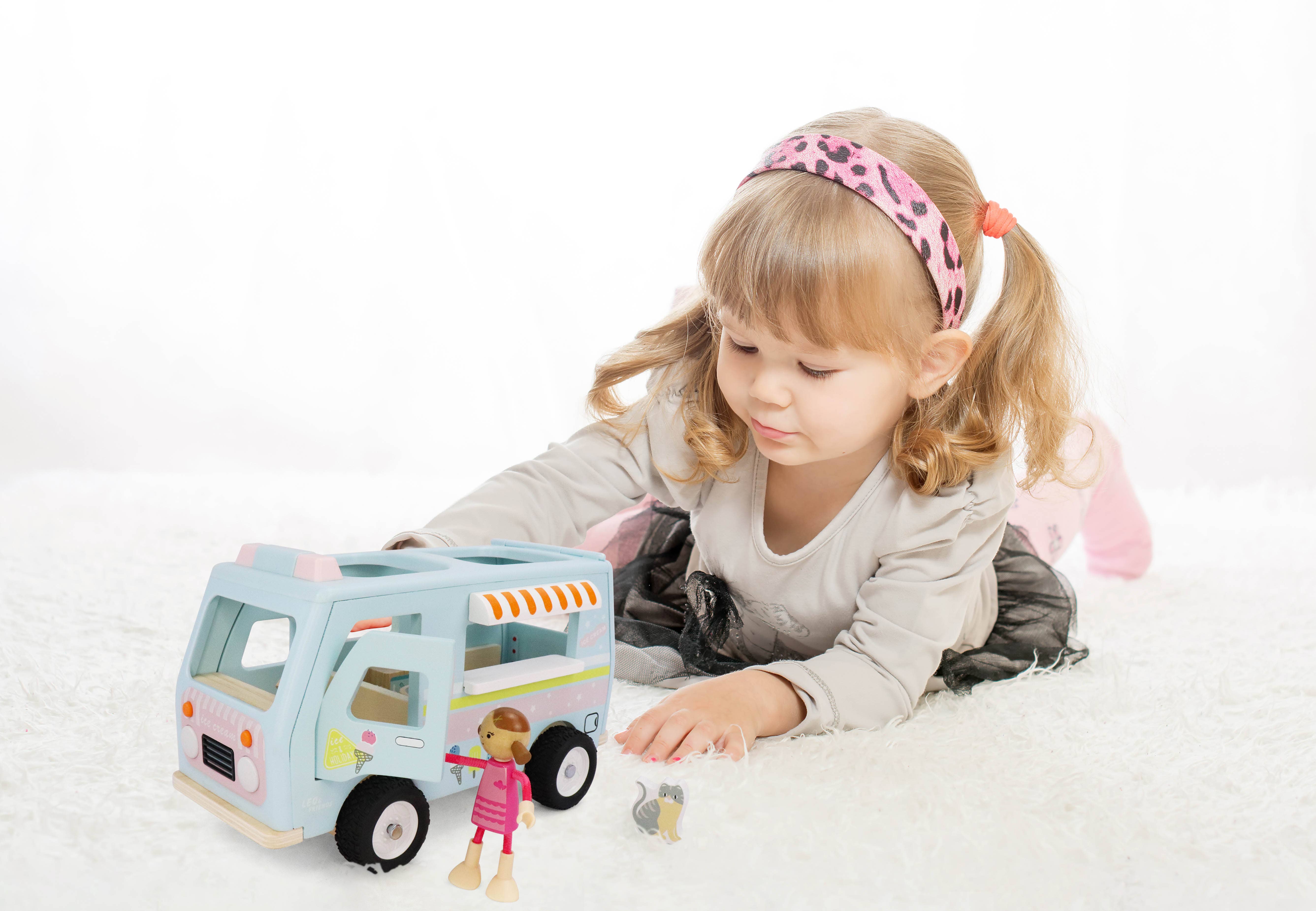 Leo & Friends - Wholesale Toy Set - Kids - L&F Wooden Ice Cream Van, 3-Piece Set7