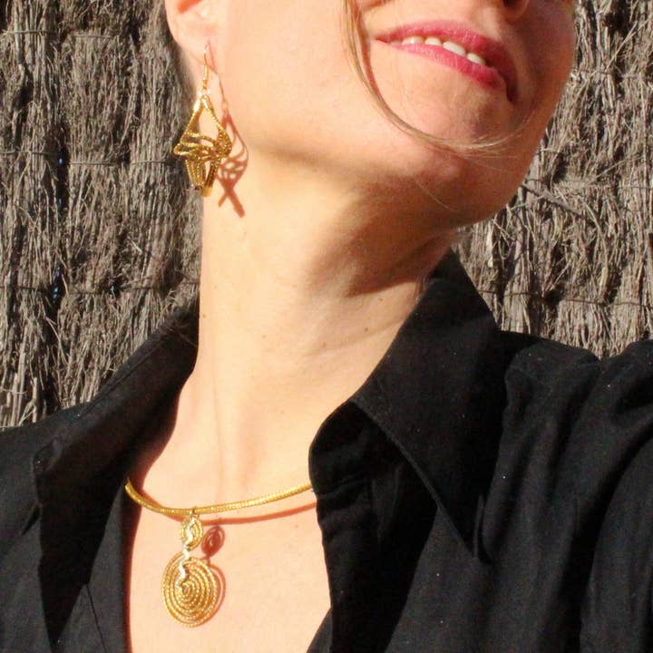 SLOWECO - Venta al por mayor Gargantilla/collar - Collar oro vegetal - NILO VENECIA - Biojoya Capim dourado - Sloweco