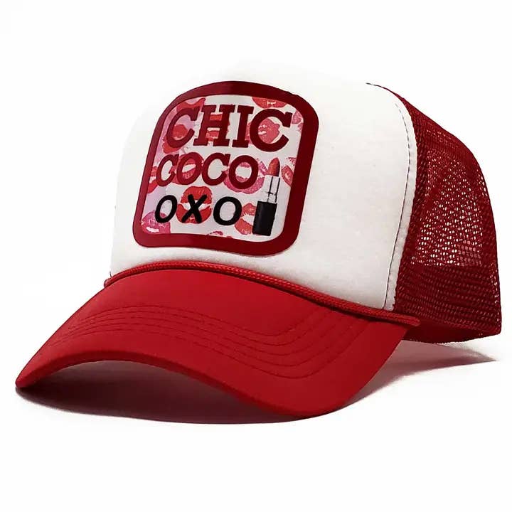 Casquette en vinyle avec écusson brodé Coco design pour la vente par Peace and Dozen Inc