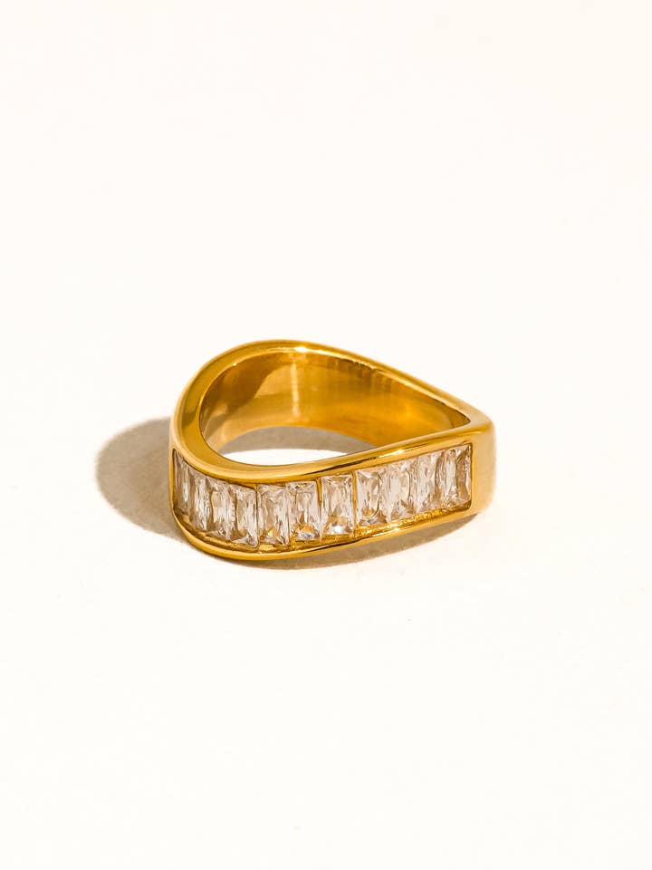 Calyxe 18K Gold Non-Tarnish CZ Baguette Band Ring for wholesale by Flânerie by MAIQ