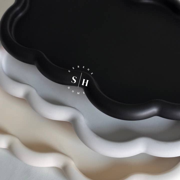 Serene Home - Wholesale Decorative Tray - Eco-Friendly Jesmonite Wavy Decorative Tray1