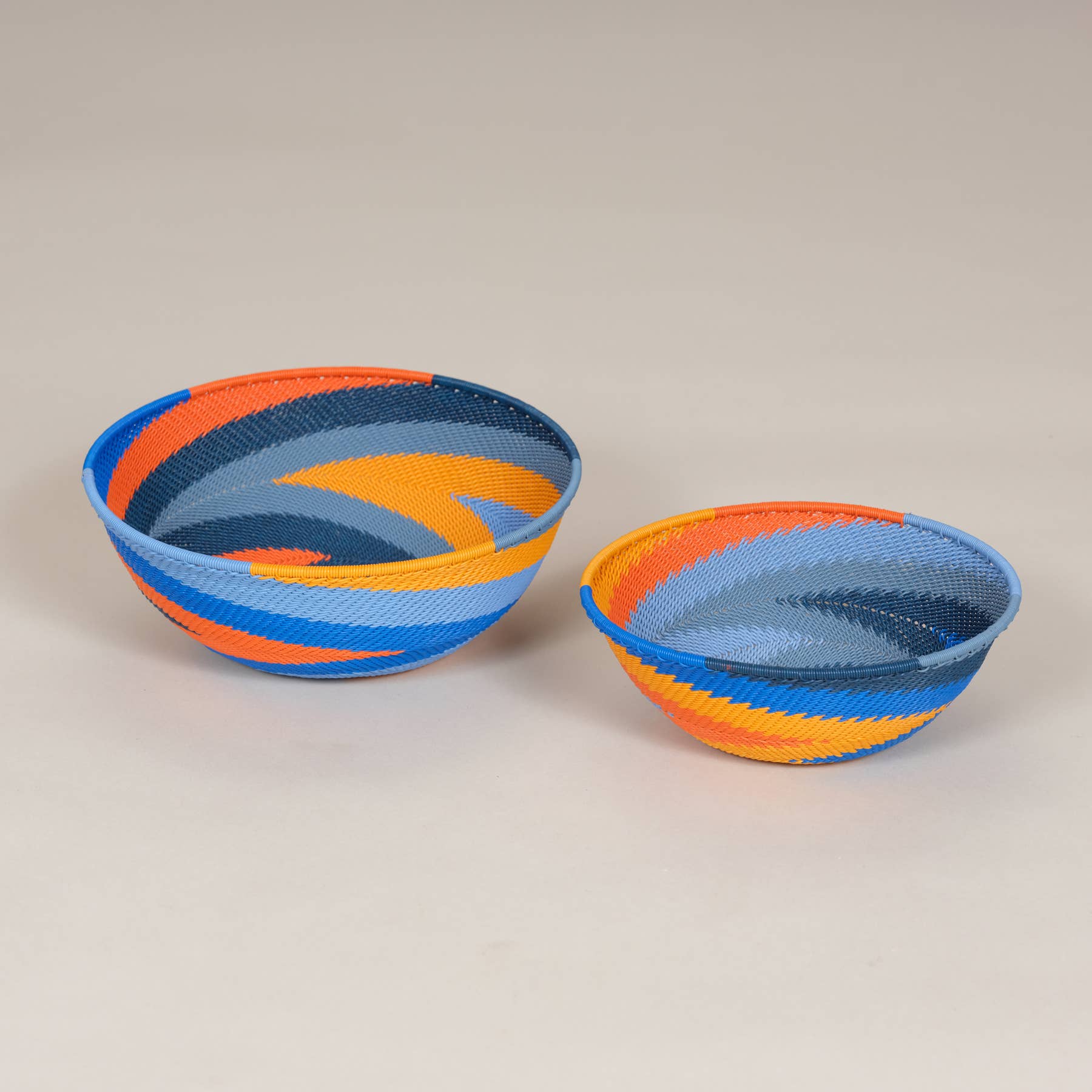 AS'ART a sense of crafts – Prato/tigela decorativa por atacado – Tigela de fio de telefone trançado, cores Mix&Glow16