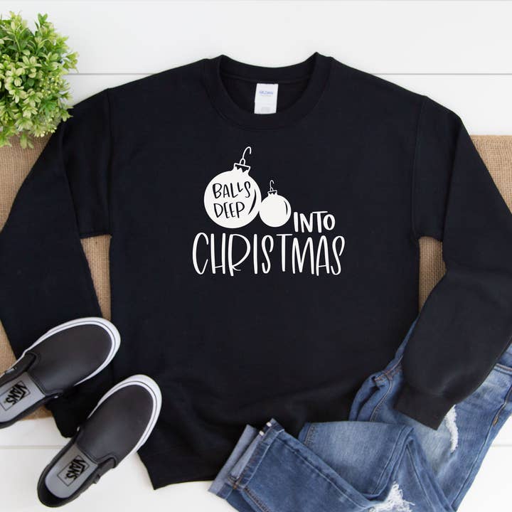 Balls Deep Into Christmas Sweatshirt por atacado de Bella Bean Studios