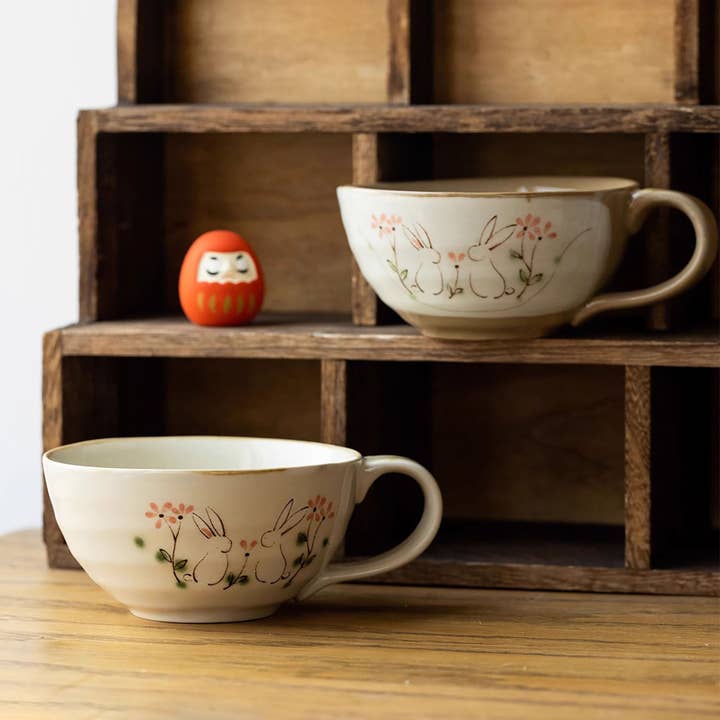 Seto-yaki Kaffeetasse mit handgefertigtem Hasenmotiv für den Großhandel von MinoCraft