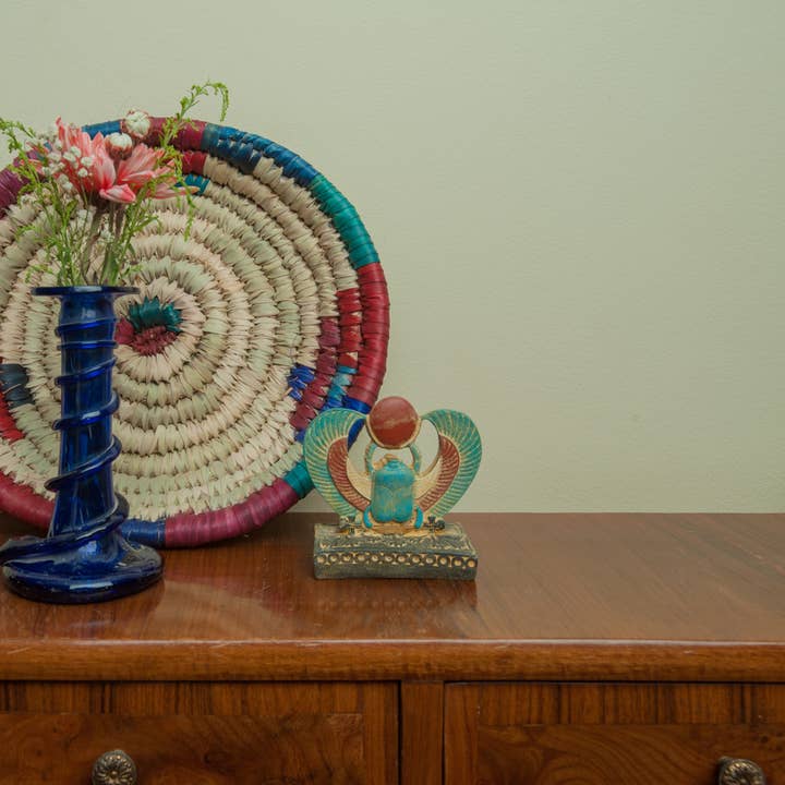 Discoveries, Inc. - Vendita all'ingrosso Statuette decorative - Statua di Scarabeo Alato - Colorata - 3,5" - Dio Egizio