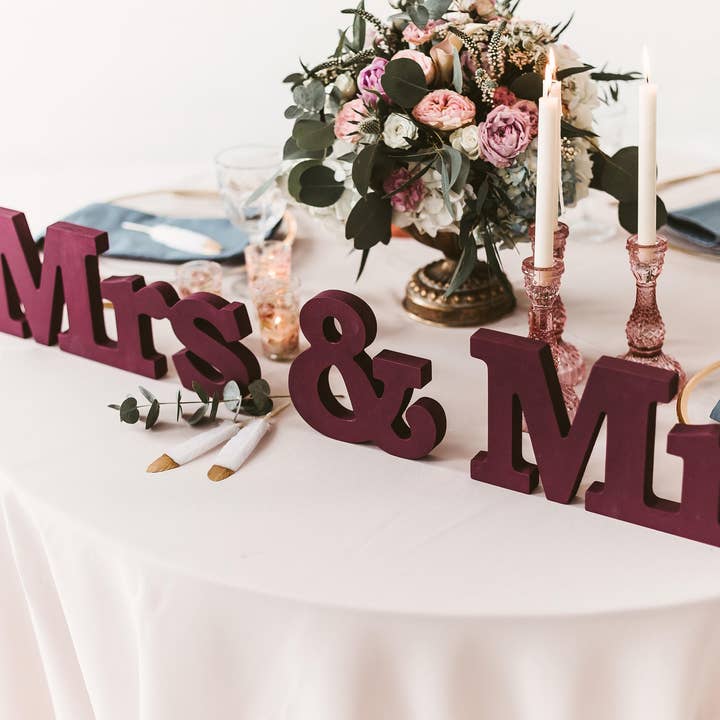 Woodinout – Sinal de mesa/secretária por atacado – Sinal personalizado de Sr. e Sra. em cor, Decorações de mesa de casamento2