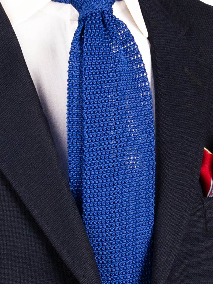 Krawatte aus Strickseide in einfarbigem Blau TRI898 für den Großhandel von Graffeo Cravatte