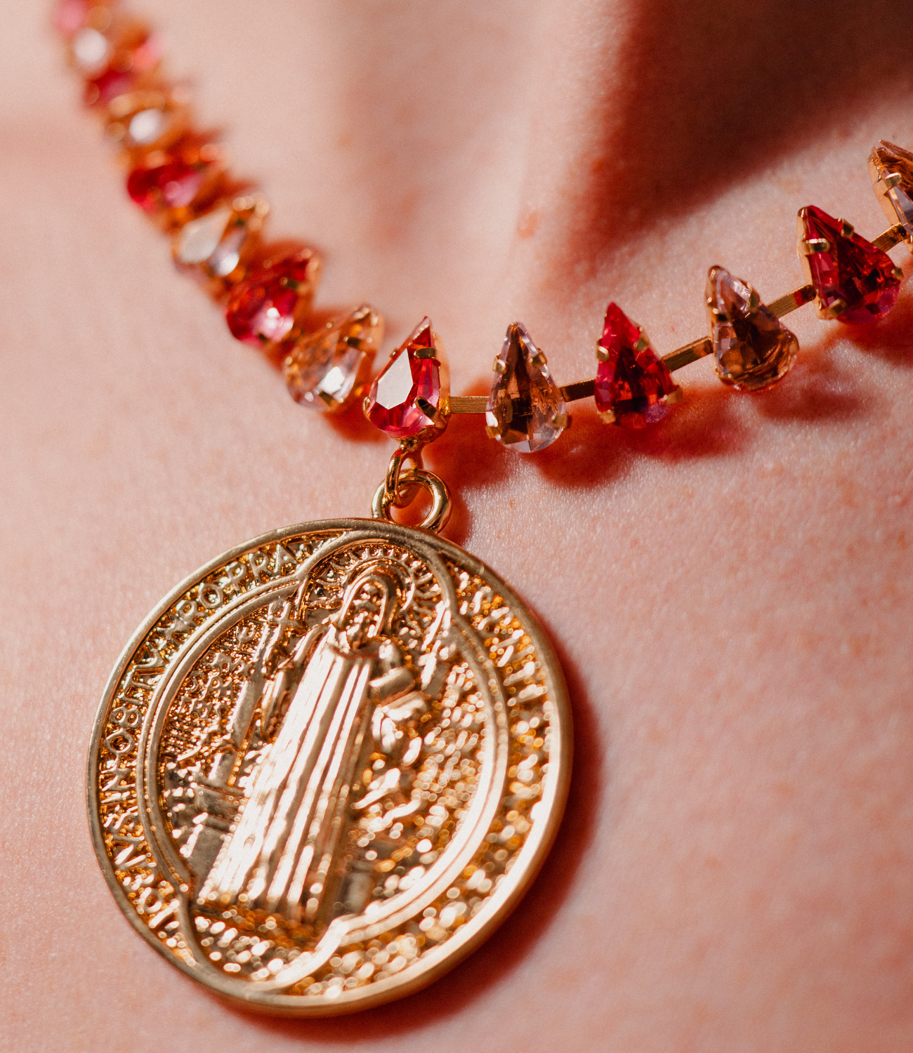 PHOEBE´S - Wholesale Pendant/Charm Necklace - Collar con medalla sagrada de San Benito3