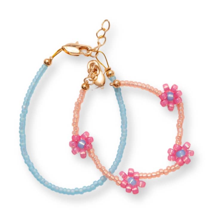Le set de bracelets étoile pour la vente par Little Poppy Co