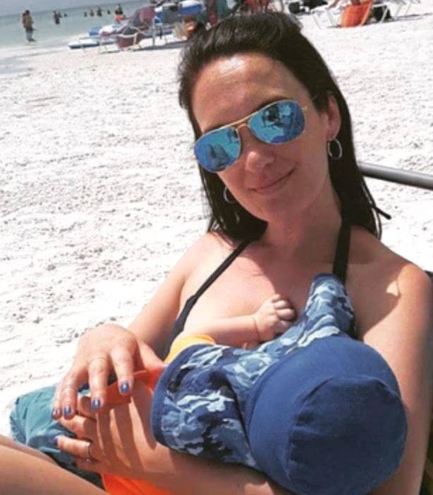 Mobo Co. - Wholesale Nursing Cover - Maternity - Mobobaby Nursing Cover + Hat - Natural9