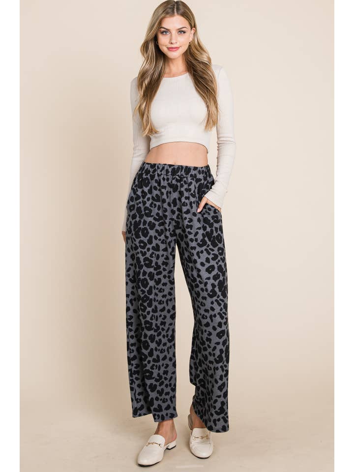 BOMBOM - Wholesale Pants - Women's - PA1069 WIDE-LEG DRAPEY PANTS
