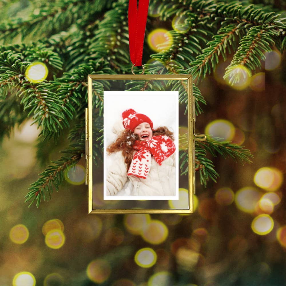 Isaac Jacobs International - Vendita all'ingrosso Cornice portafoto - Cornice ornamentale vintage in ottone e vetro Isaac Jacobs 5,2 x 7,6 cm4