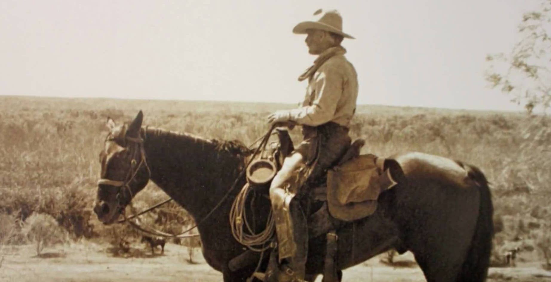 BMS BIZ - Wholesale Sign - Licence Plate Gus On Horse Lonesome Dove0