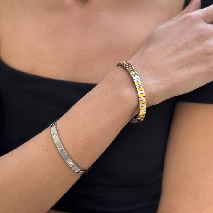 Adornia - Wholesale Bangle Bracelet - Tarnish Resistant CZ and Clover Bangle4