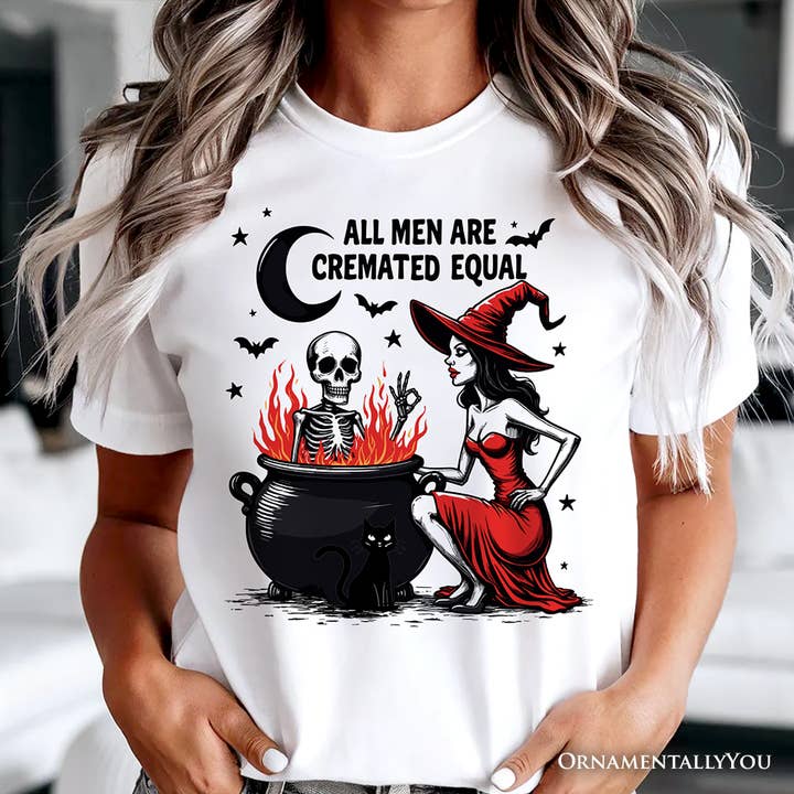 Camiseta de Halloween "Todos los hombres son cremados por igual", Bruja divertida para venta al por mayor de OrnamentallyYou