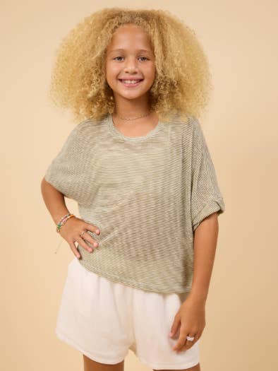 Parte de Mí Dolman Slv Top de Punto para Jóvenes: OLIVA MARFIL para venta al por mayor de Sadie & Sage