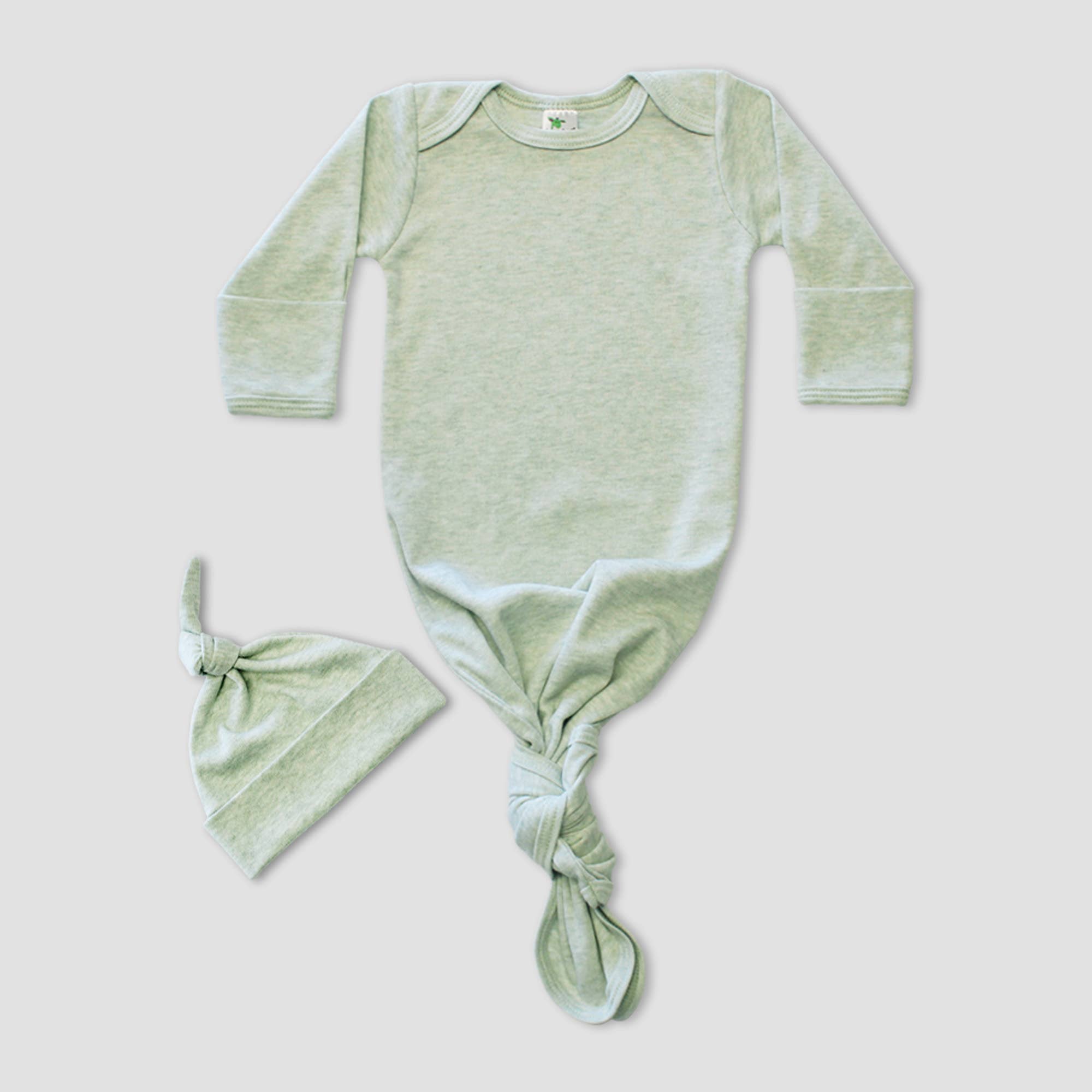 Laughing Giraffe - Wholesale Nachthemdset - Baby - Set van geknoopte babyjurk en muts met lachende giraf2