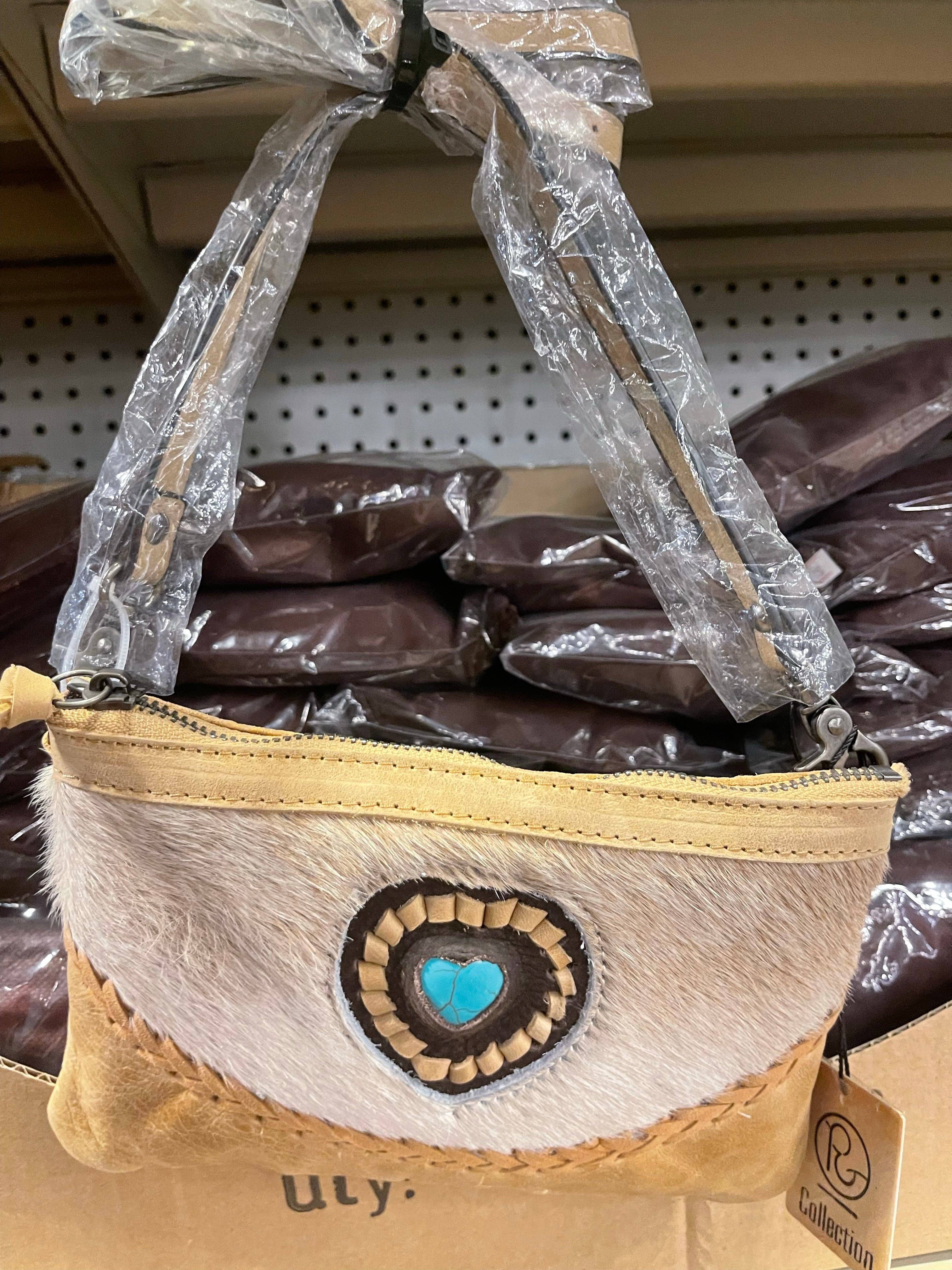 Broads Market - Wholesale Crossbody Bag - Women's - Cowhide Turqouise Heart Stone Crossbody1