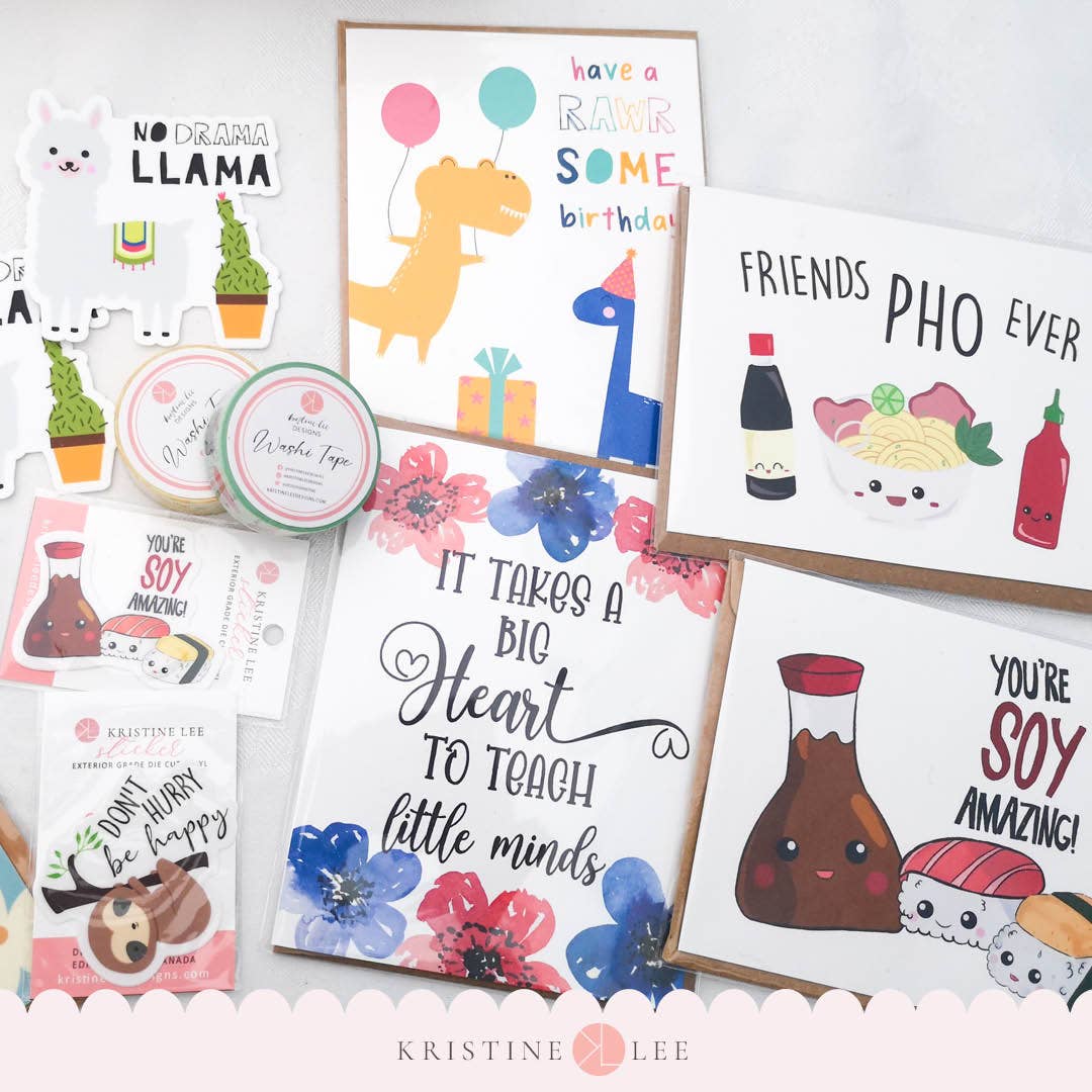 Kristine Lee Designs - Venta al por mayor Tarjetas de cumpleaños - Tarjeta de cumpleaños Avo Great Birthday Kawaii con tipografía de aguacate1