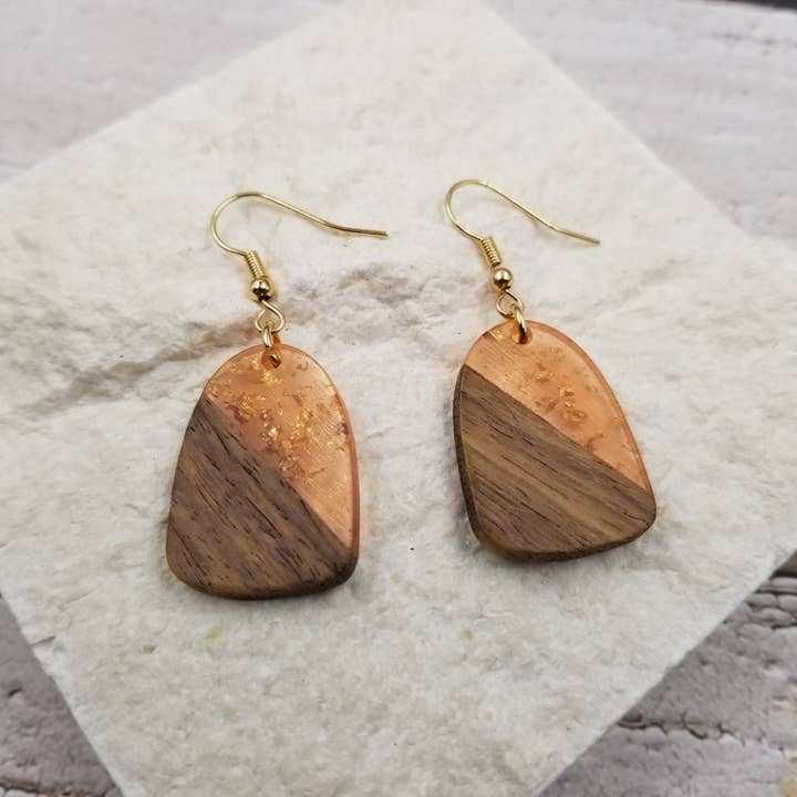 Treasure Wholesale - Wholesale Dangle Earrings - Wood & Resin Gold Foil Earrings