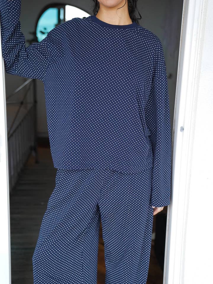 Top de pijama azul marino con lunares y manga larga para venta al por mayor de Sunkissed Coconut