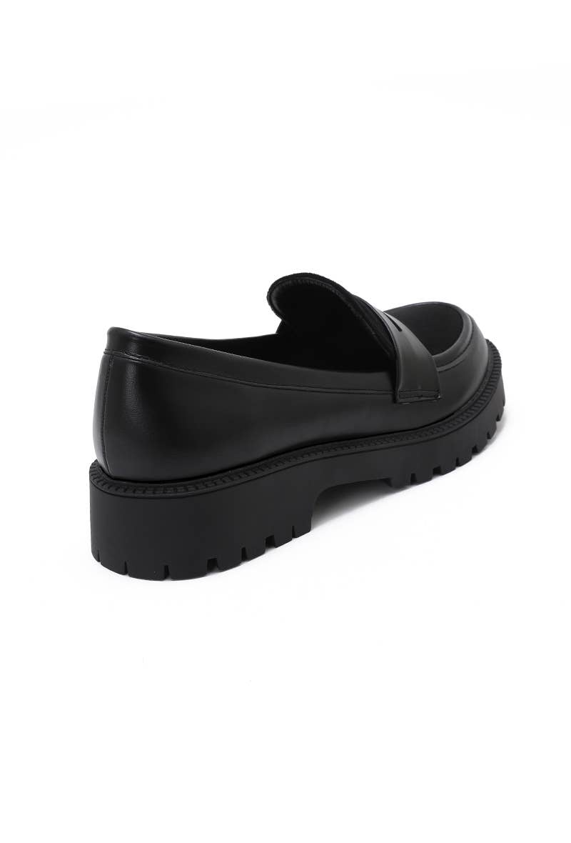 Joia Paris – Großhandel Loafer – Damen – Mokassins mit klassischem Schaft und dicker Sohle H8-960M9