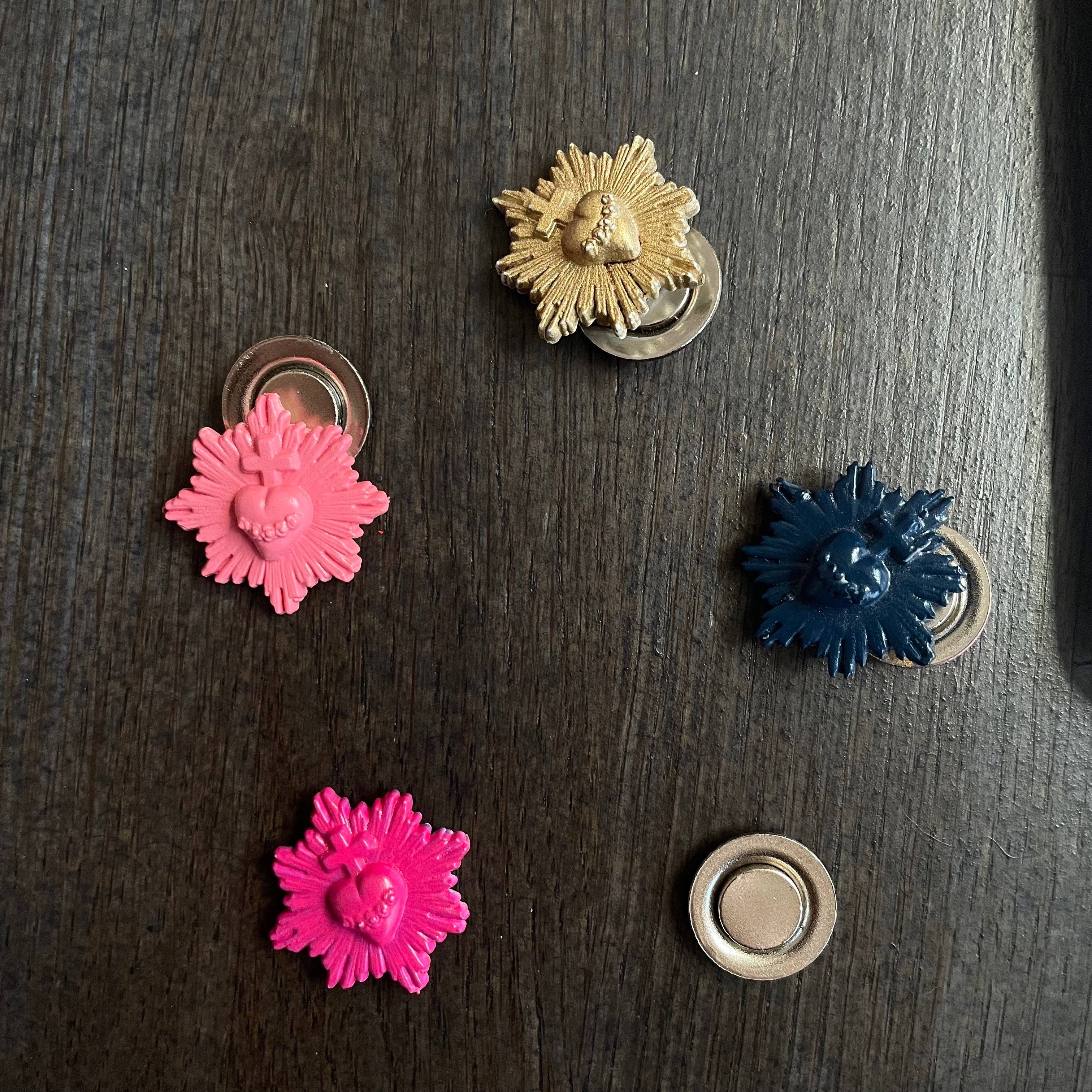 J'ai vu la Vierge - Vendita all'ingrosso Spilla da bavero - Spilla ex-voto magnetica2