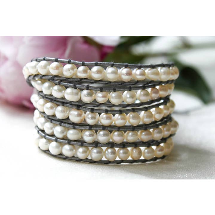 Ice - Bracelet en cuir avec perles d'eau douce pour la vente par LIZOU
