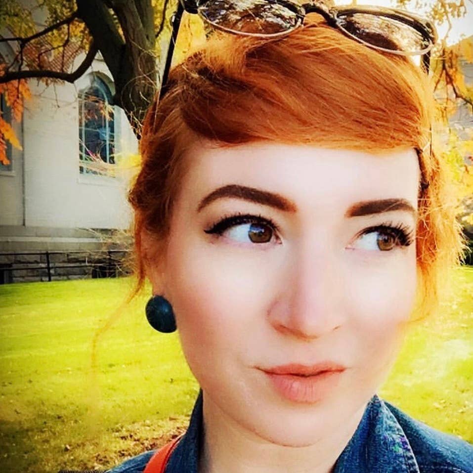 Leetie Lovendale - Wholesale Stud/Post Earrings - Beige & White Batik Retro Button Stud Earrings1