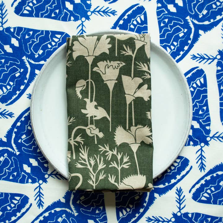 Banquet Workshop – Engroshandel Middags- og stofserviet – Et par koboltblå møl linneservietter1